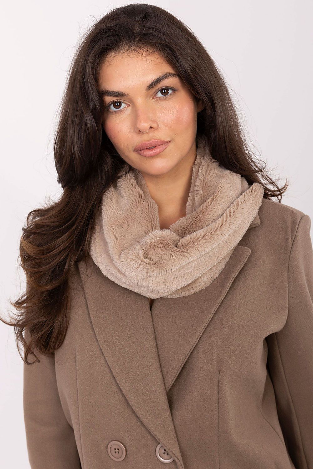 Loop Shawl model 219614 AT 