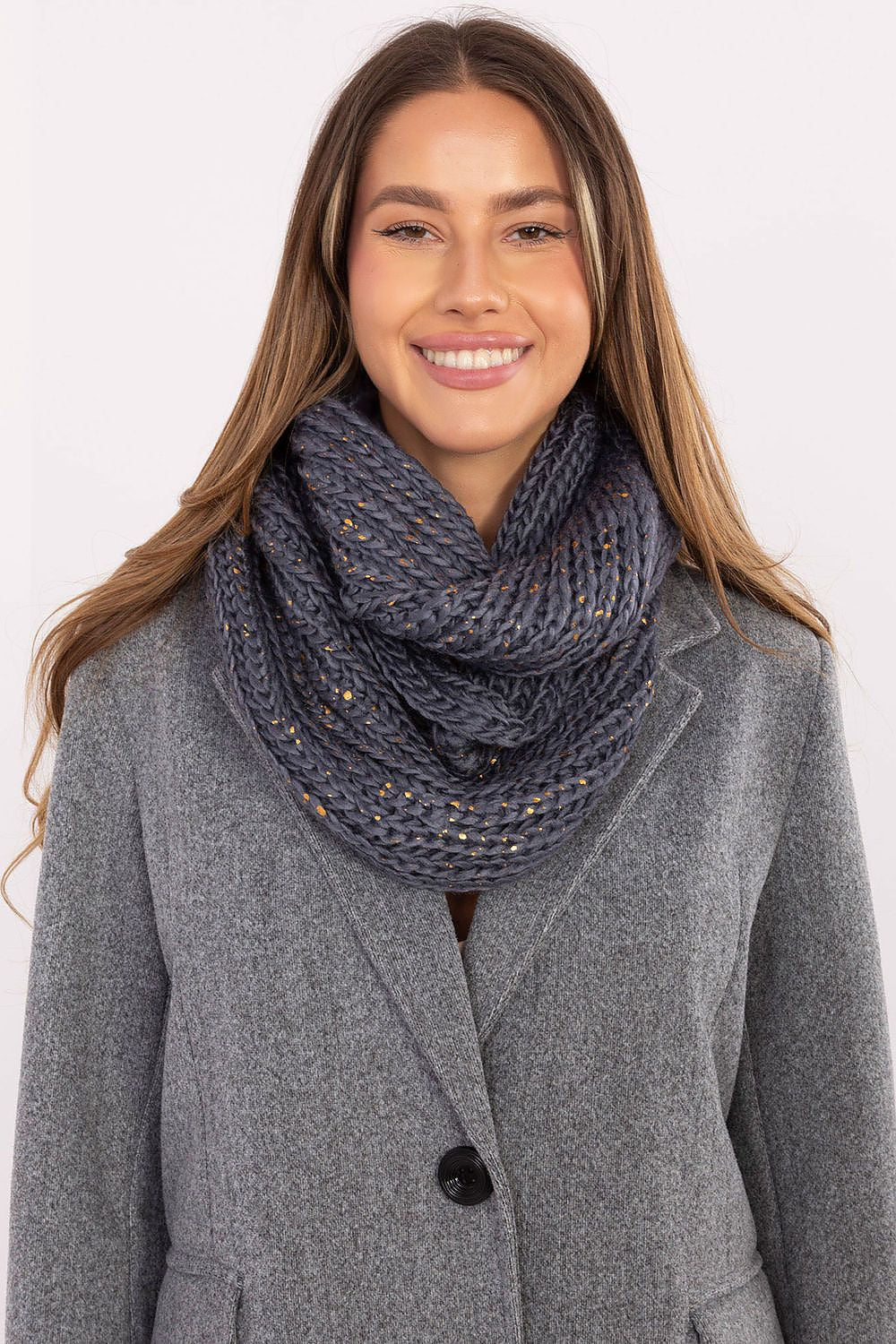  Loop Shawl model 220375 AT 