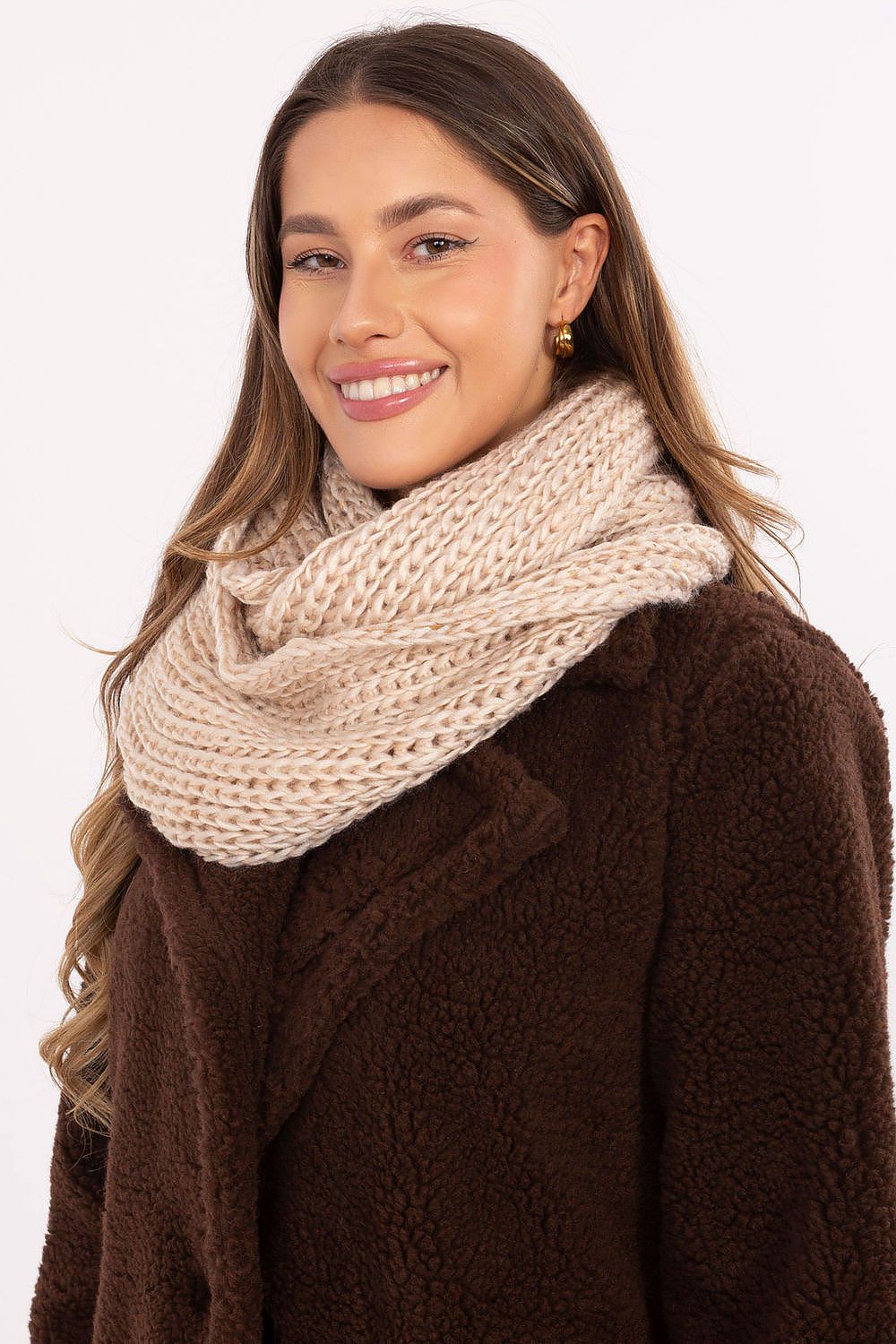  Loop Shawl model 220380 AT 